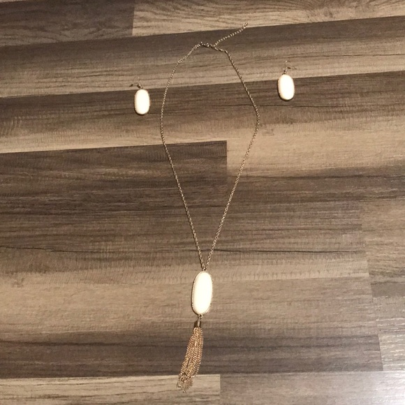 Necklace & Earrings Set - Picture 5 of 5